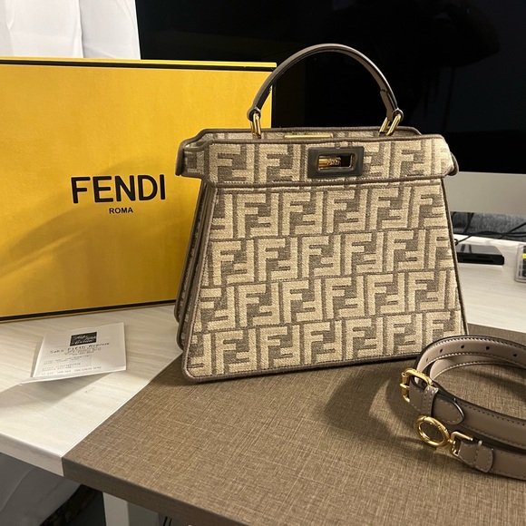 SOLD-  Fendi Peekaboo Gray Tapestry - medium - Limited Edition - Picture 3 of 6